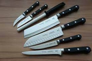 Кухонні ножі: як купити саме те, що потрібно у господарстві фото