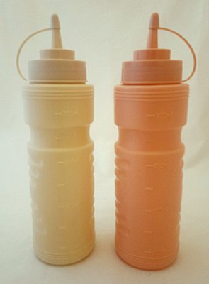 Набір пластмасових пляшок для соусу ємністю 1 л 19575 фото