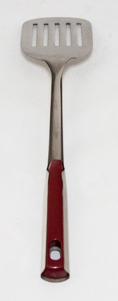 Кухонна лопатка з червоною пластмасовою ручкою 07631 фото